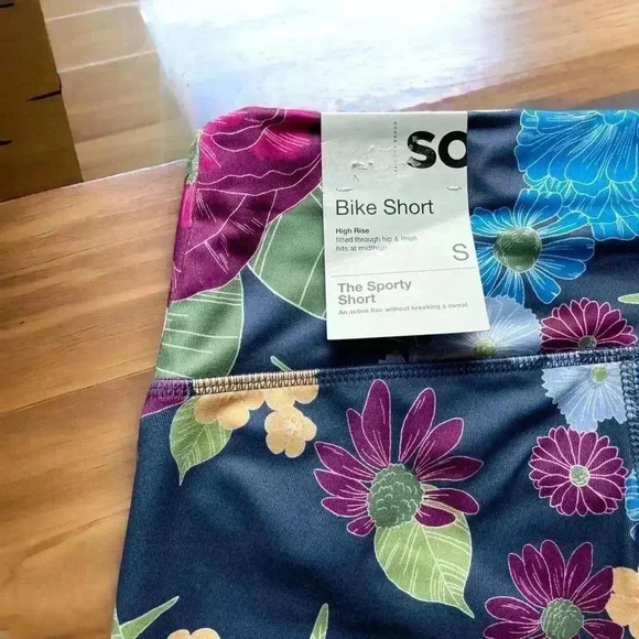 New With Tags SO flowered high rise bike short - size small. - Picture 2 of 3